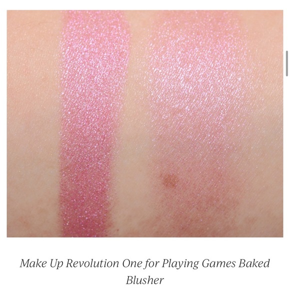 Makeup Revolution Baked Blusher – One for Playing Games (Pink Shimmer) - Picture 5 of 6